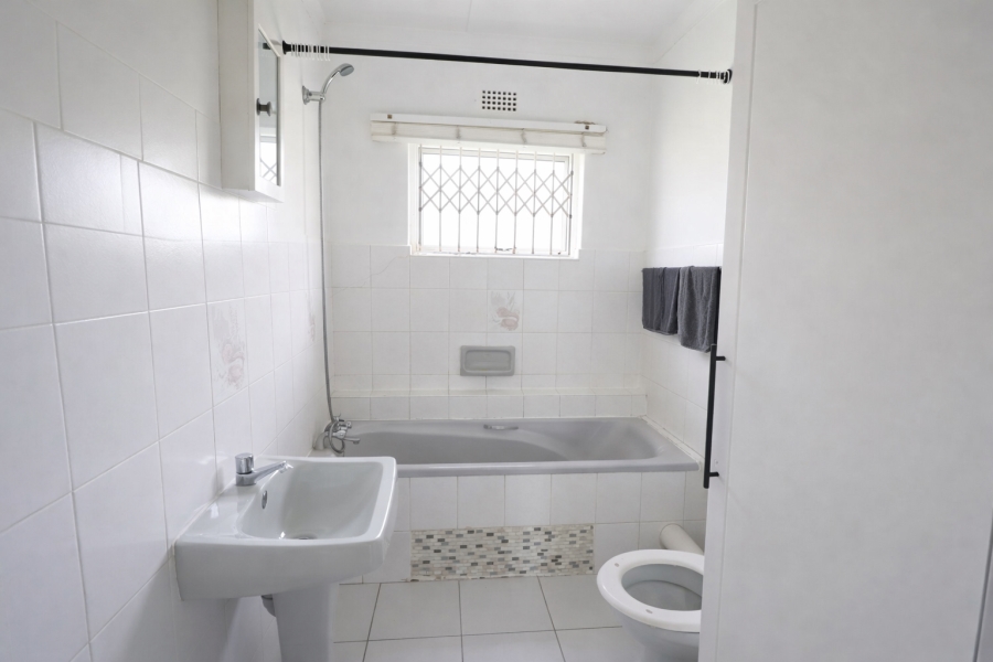 2 Bedroom Property for Sale in Beacon Bay Eastern Cape